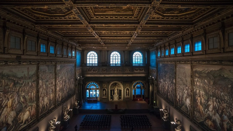W Rzymie zgaśnie światło na Kapitolu, gdzie rezydują władze miejskie. We Florencji w ciemności pogrążą się Palazzo Vecchio i Ponte Vecchio. źródło: https://pixabay.com/pl3052501/bogitw/CC0 - domena publiczna
