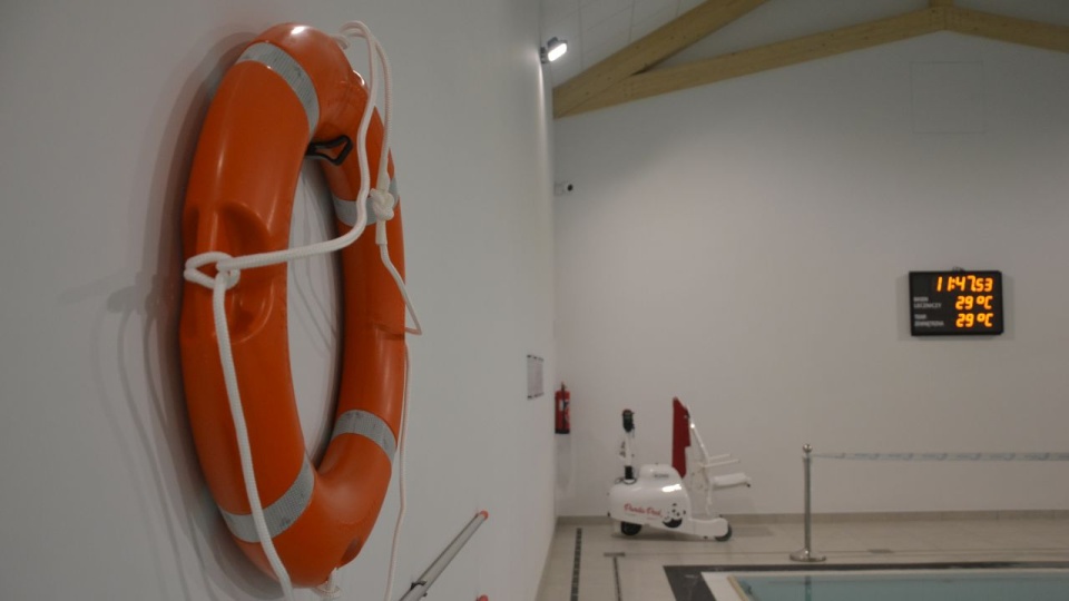 Basen solankowy, drugi z wodą słodką, a także zaplecze saun i wanny z hydromasażem - to wszystko kosztowało 15 milionów złotych. Fot. Przemysław Polanin [Radio Szczecin]