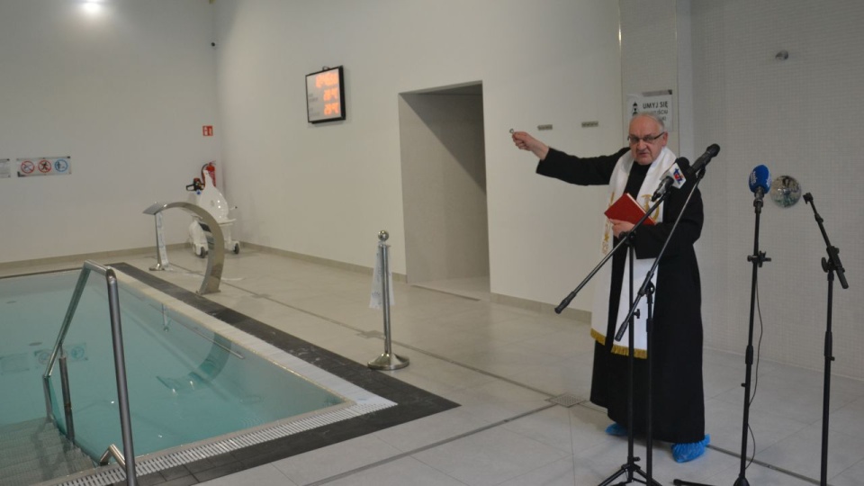 Basen solankowy, drugi z wodą słodką, a także zaplecze saun i wanny z hydromasażem - to wszystko kosztowało 15 milionów złotych. Fot. Przemysław Polanin [Radio Szczecin]