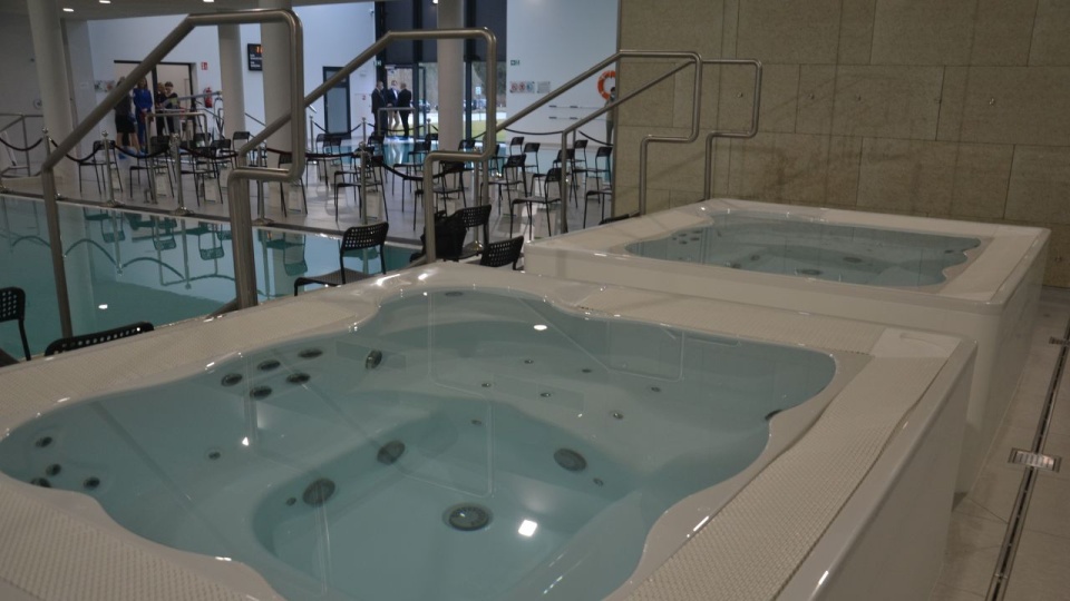 Basen solankowy, drugi z wodą słodką, a także zaplecze saun i wanny z hydromasażem - to wszystko kosztowało 15 milionów złotych. Fot. Przemysław Polanin [Radio Szczecin]