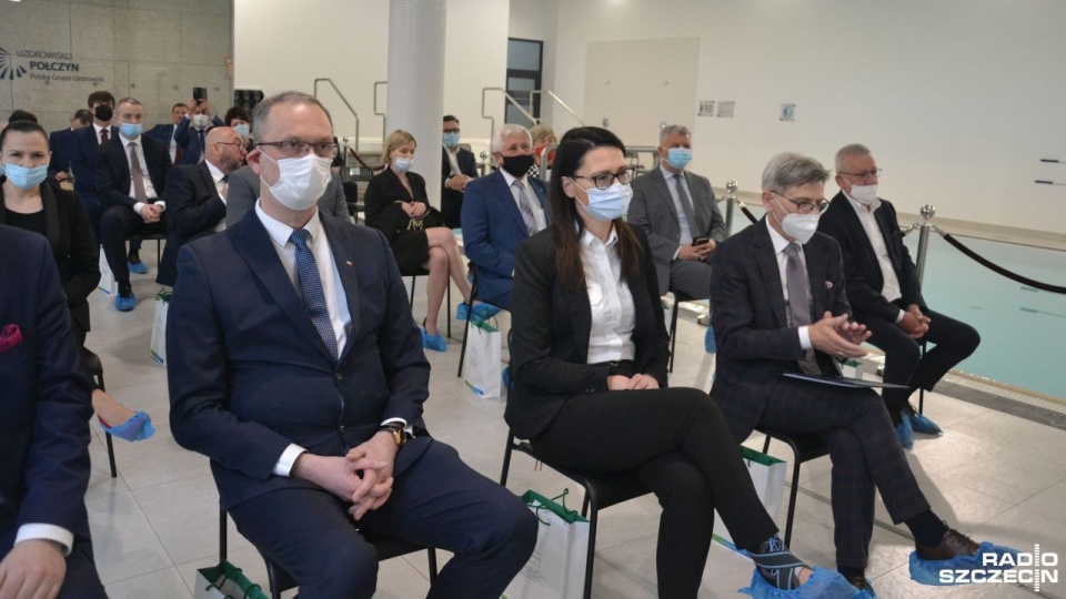 Basen solankowy, drugi z wodą słodką, a także zaplecze saun i wanny z hydromasażem - to wszystko kosztowało 15 milionów złotych. Fot. Przemysław Polanin [Radio Szczecin]