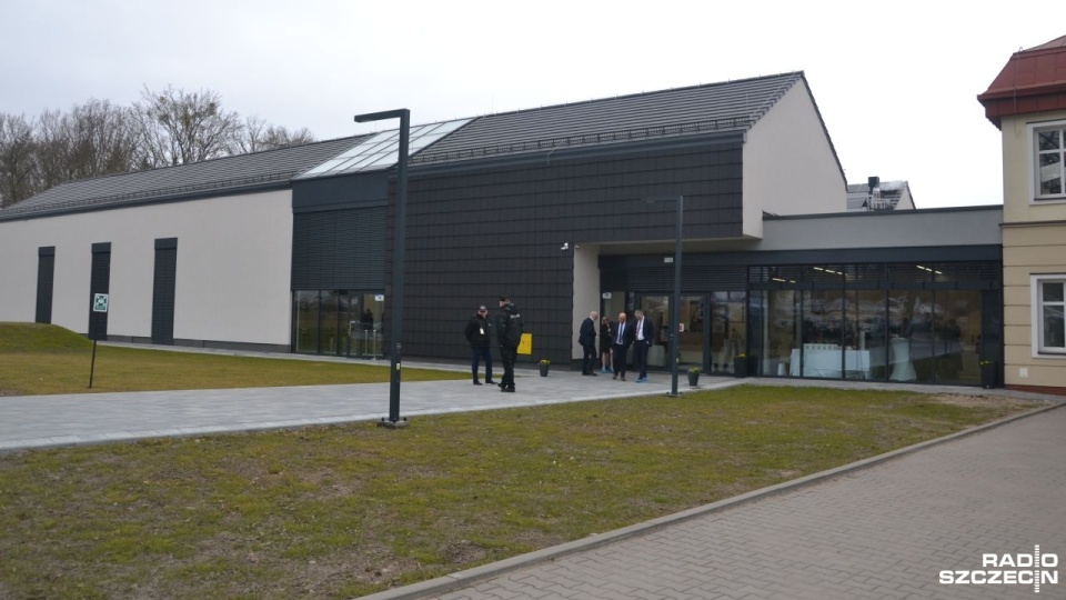 Basen solankowy, drugi z wodą słodką, a także zaplecze saun i wanny z hydromasażem - to wszystko kosztowało 15 milionów złotych. Fot. Przemysław Polanin [Radio Szczecin]