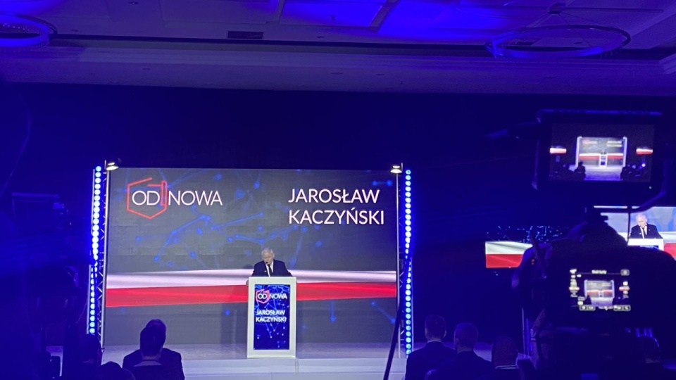Jarosław Kaczyński podziękował Polakom za postawę okazaną w czasie wojny Rosji z Ukrainą. źródło: https://twitter.com/hashtag/OdNowa