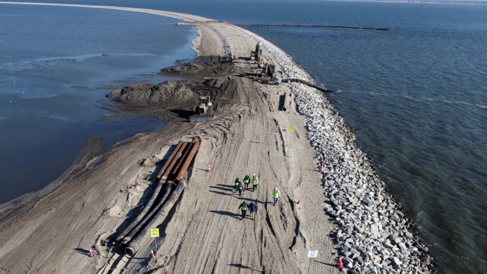Wyspa W28 na Zalewie Szczecińskim powstała w wyniku pogłębienia toru wodnego do gł. 12,5 m. Fot. Urząd Morski w Szczecinie