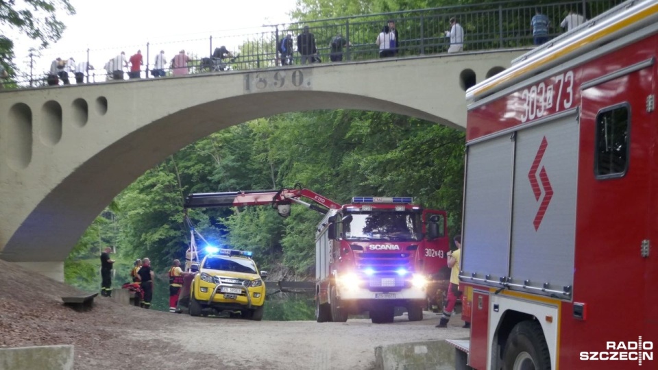 Trwają poszukiwania płetwonurka na jeziorze Szmaragdowym w Szczecinie. Fot. Maciej Papke [Radio Szczecin]