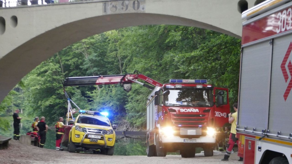 Trwają poszukiwania płetwonurka na jeziorze Szmaragdowym w Szczecinie. Fot. Maciej Papke [Radio Szczecin]