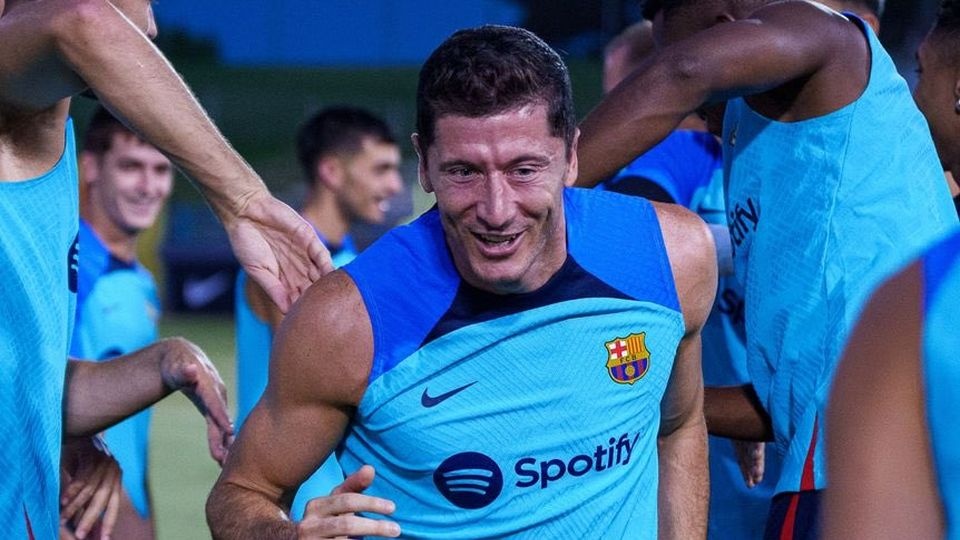 Kapitan reprezentacji Polski 19 lipca podpisał czteroletni kontrakt z Barceloną. źródło: https://twitter.com/BarcaSpaces