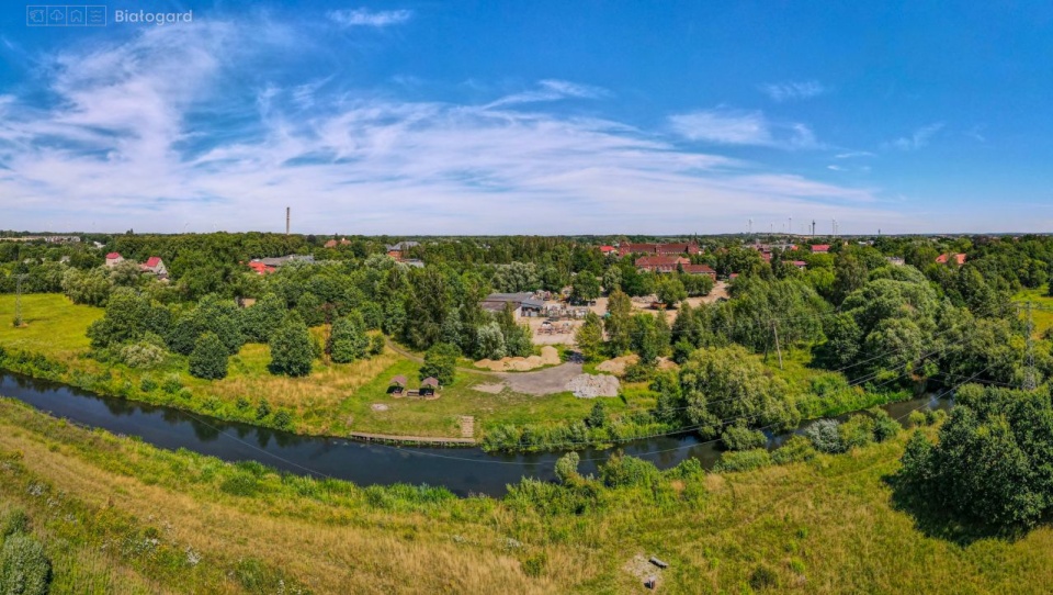 źródło: https://bialogard.info/2,7730,przystan-kajakowa-w-bialogardzie