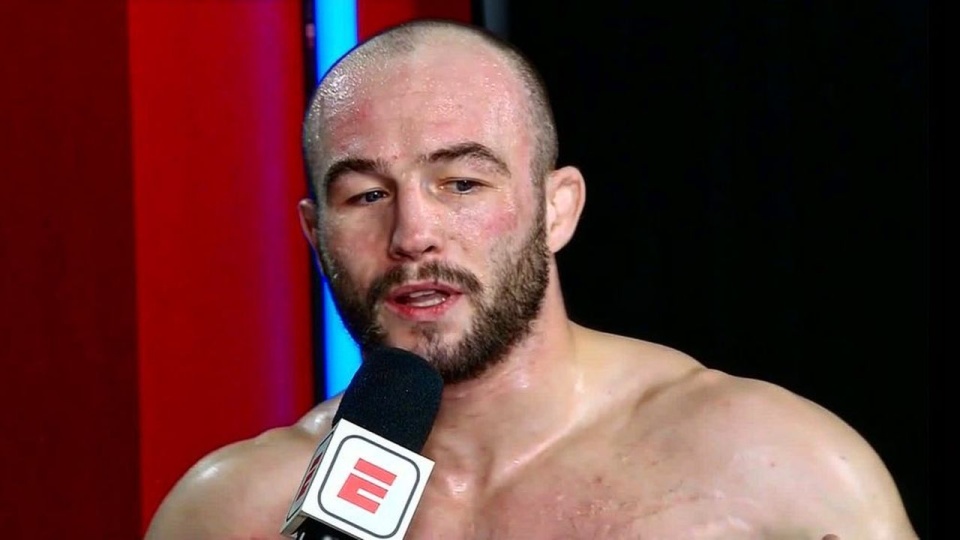 Mateusz Rębecki wygrał walkę podczas turnieju Dana White's Contender Series. źródło: https://www.facebook.com/profile.php?id=100063359089191