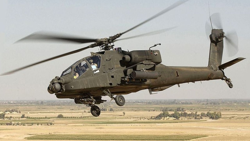 AH-64 Apache. źródło: https://pl.wikipedia.org/wiki/Boeing_AH-64_Apache