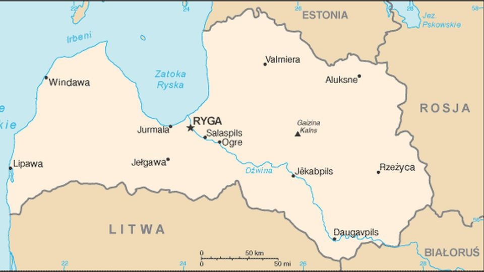 Obowiązywać on będzie przez trzy miesiące - do 26 grudnia - na terytoriach trzech regionów, graniczących z Rosją - Aluksne, Balvu i Lucyn. źródło: https://pl.wikipedia.org/wiki/%C5%81otwa