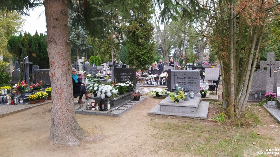 Cmentarz komunalny w Stargardzie. Fot. Kacper Narodzonek [Radio Szczecin]