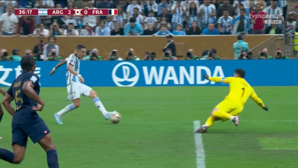 Gol na 2-0. Strzela Ángel Di María. screenshoot - TVP Sport