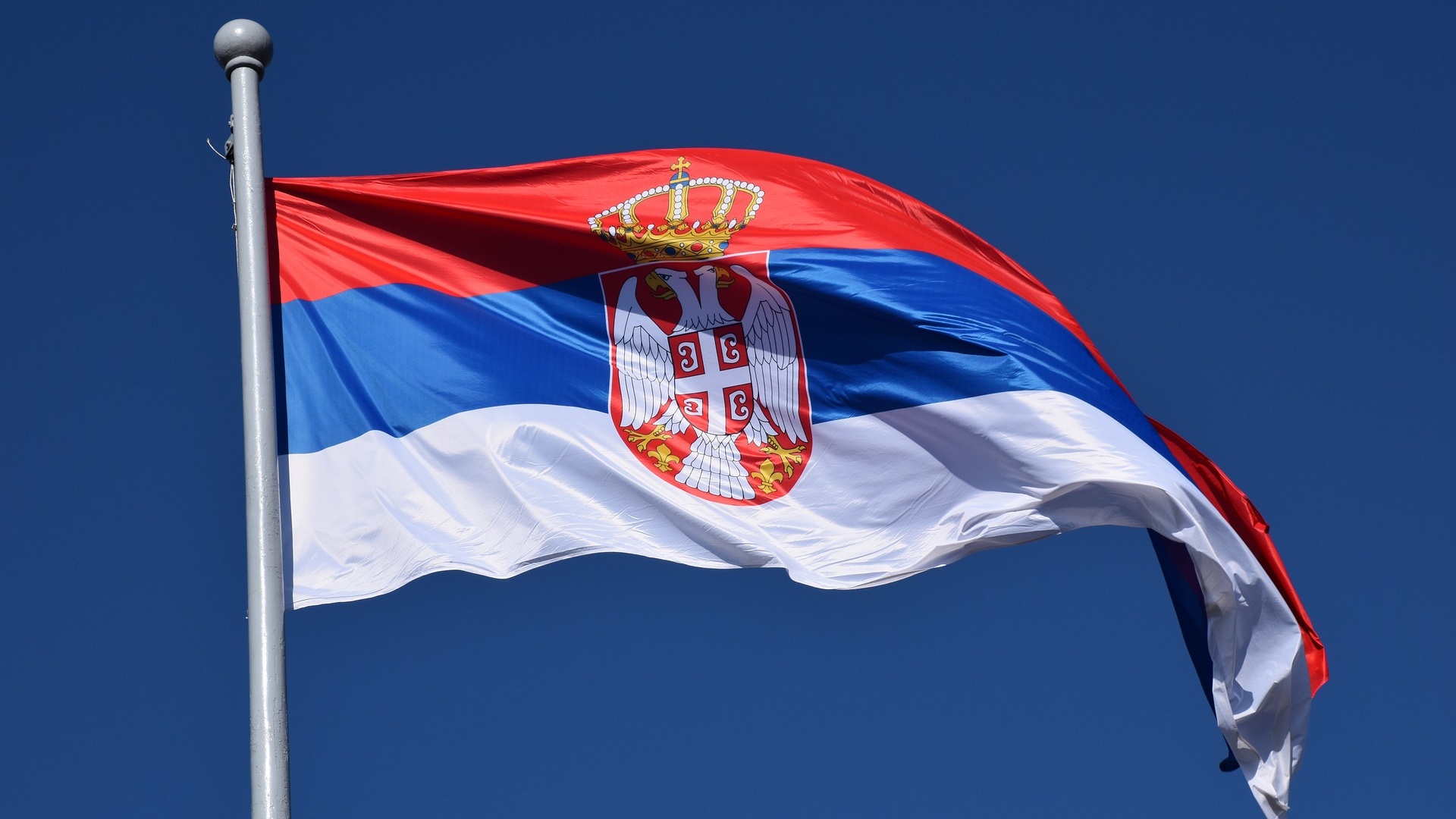 Prezydent Serbii reaguje na strzelaninę