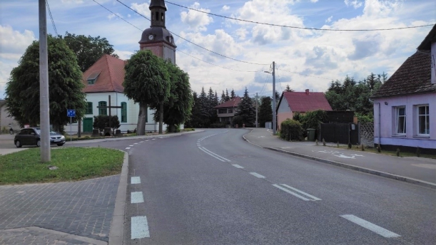 Zakończył się II etap przebudowy drogi wojewódzkiej nr 111 na odcinku Recław-Stepnica. Zadanie kosztowało ponad 26 mln złotych. Przebudowa objęła w Stepnicy ulice: Sikorskiego i Krzywoustego.