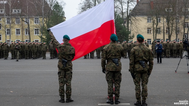 Fot. Maciej Papke [Radio Szczecin] Żołnierze szczecińskiej "Dwunastki" lecą do Rumunii [WIDEO, ZDJĘCIA]