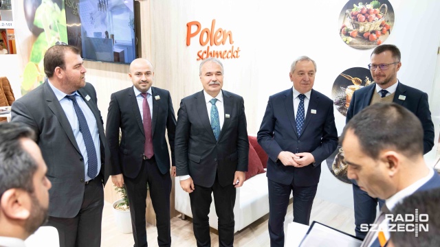 Fot. Robert Stachnik [Radio Szczecin] Polska na targach żywności w Berlinie. "Mamy doskonałe tradycje kulinarne" [WIDEO, ZDJĘCIA]
