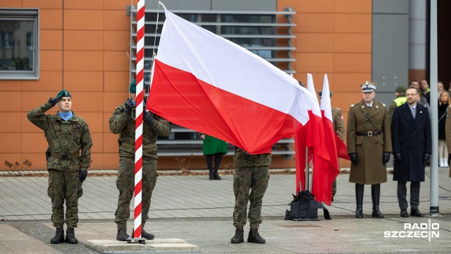 Fot. Robert Stachnik [Radio Szczecin] Kolejni elewi wstąpili w szeregi Wojska Polskiego [WIDEO, ZDJĘCIA]