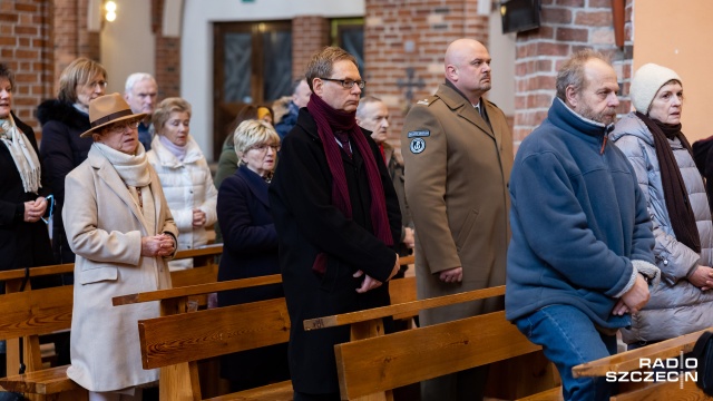 Fot. Robert Stachnik [Radio Szczecin] W szczecińskiej bazylice oddano hołd żołnierzom Armii Krajowej [ZDJĘCIA]