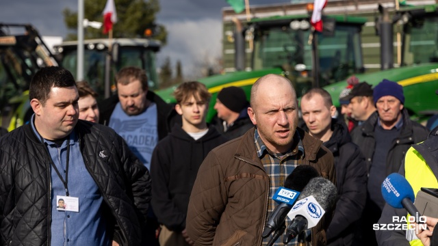 Fot. Robert Stachnik [Radio Szczecin] Protest rolników. "Prawo kilka razy zostało złamane" [WIDEO, ZDJĘCIA]