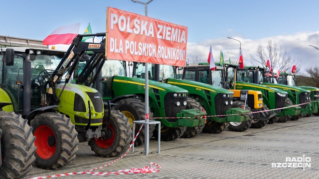 Fot. Robert Stachnik [Radio Szczecin] Protest rolników. "Prawo kilka razy zostało złamane" [WIDEO, ZDJĘCIA]