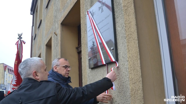 Wacław Nestorowicz został dwukrotnie odznaczony Krzyżem Walecznych, a także Medalem Niepodległości. Fot. Przemysław Polanin [Radio Szczecin] W Karlinie upamiętnili Żołnierza Wyklętego [WIDEO, ZDJĘCIA]