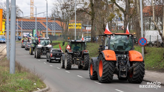Fot. Robert Stachnik [Radio Szczecin] Rolnicy planują wyjeżdżać ciągnikami na ulice miasta i paraliżować ruch [WIDEO, ZDJĘCIA]