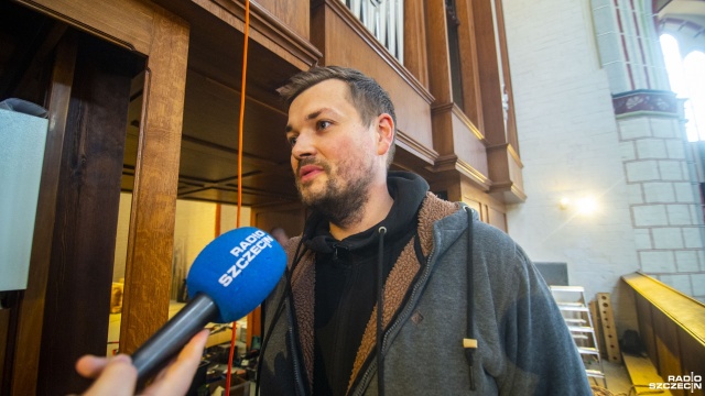Fot. Wojciech Ochrymiuk [Radio Szczecin] Organy w Kolegiacie mają ponad 2000 piszczałek [WIDEO, ZDJĘCIA]