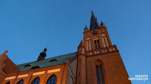 Fot. Robert Stachnik [Radio Szczecin] Kończą się rekolekcje w szczecińskiej katedrze [WIDEO, ZDJĘCIA]
