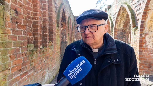 Fot. Robert Stachnik [Radio Szczecin] Gmina Police chce odrestaurować ruiny dawnego klasztoru [WIDEO, ZDJĘCIA]