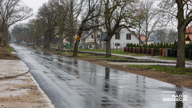 Fot. Robert Stachnik [Radio Szczecin] Remont w Wielgowie. Ul. Bryczkowskiego znowu przejezdna [ZDJĘCIA]