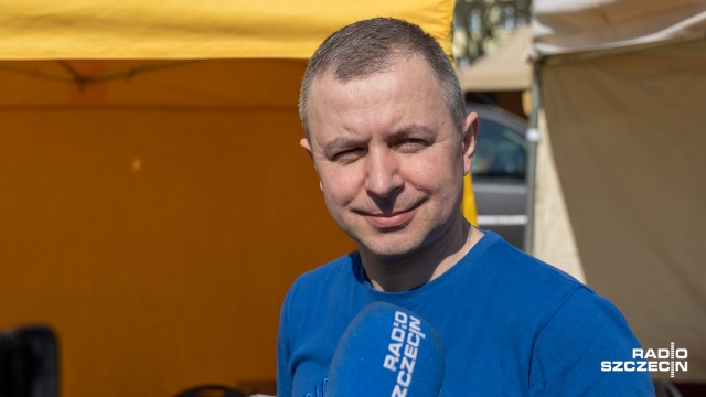 Fot. Robert Stachnik [Radio Szczecin] Przegląd rodzin, uzupełnienie pokarmu - pszczelarze przygotowują się do sezonu [ZDJĘCIA]