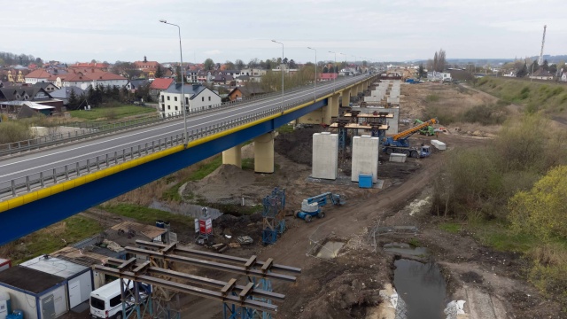 Fot. Robert Stachnik [Radio Szczecin] Nowy wiadukt w Wolinie. Najtrudniejsze przed wykonawcą [WIDEO, ZDJĘCIA]
