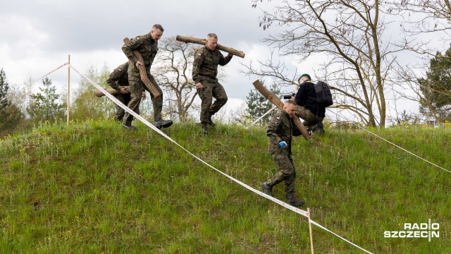 Fot. Robert Stachnik [Radio Szczecin] Ekstremalne zawody w 12SDZ. "To jest bieg do pokonania całym ciałem" [ZDJĘCIA]