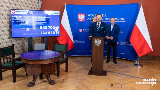 Fot. Robert Stachnik [Radio Szczecin] Nowa inwestycja na jeziorze Węgorzyno [ZDJĘCIA]