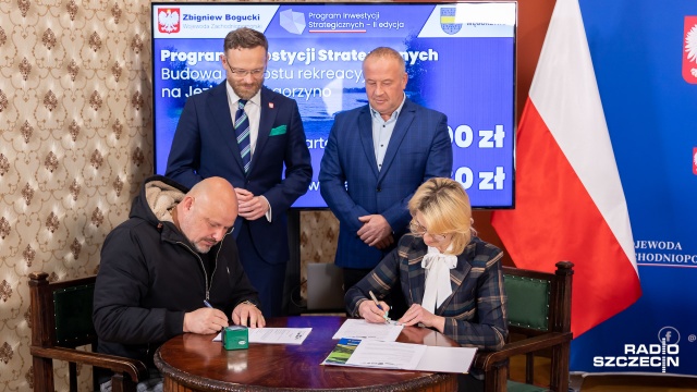 Fot. Robert Stachnik [Radio Szczecin] Nowa inwestycja na jeziorze Węgorzyno [ZDJĘCIA]