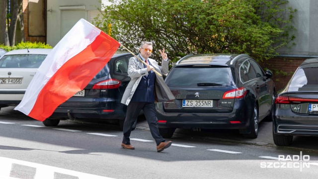 Fot. Robert Stachnik [Radio Szczecin] Biało-czerwona kawalkada na ulicach Szczecina [WIDEO, ZDJĘCIA]