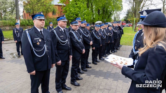 Fot. Robert Stachnik [Radio Szczecin] OSP w Mostkowie ma nowy sprzęt. "Tu nie są ważne podziały polityczne" [WIDEO, ZDJĘCIA]