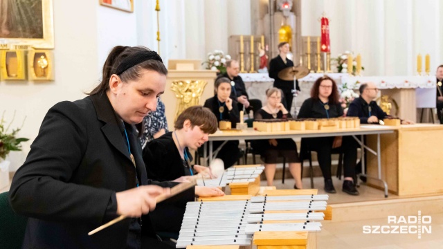 Fot. Robert Stachnik [Radio Szczecin] Wyjątkowa orkiestra perkusyjna zagrała w Szczecinie [WIDEO, ZDJĘCIA]