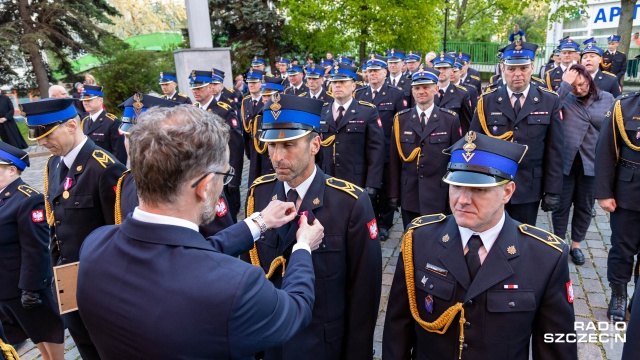 Fot. Robert Stachnik [Radio Szczecin] Nowa kaplica w katedrze. Strażacy świętują [ZDJĘCIA]