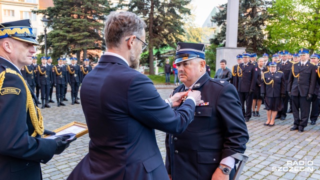 Fot. Robert Stachnik [Radio Szczecin] Nowa kaplica w katedrze. Strażacy świętują [ZDJĘCIA]