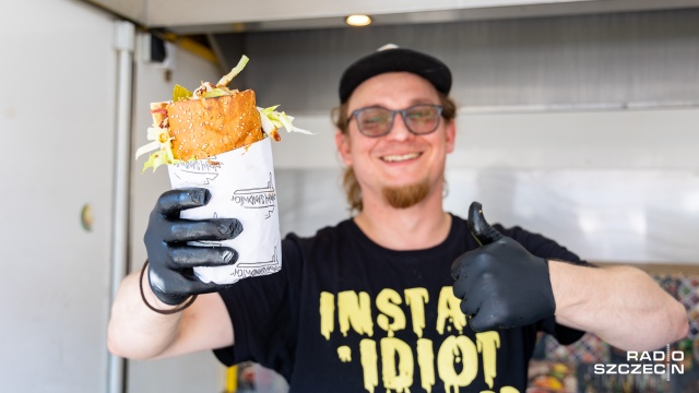 Fot. Robert Stachnik [Radio Szczecin] Festiwal foodtrucków na Wałach Chrobrego [ZDJĘCIA]