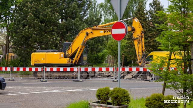Fot. Robert Stachnik [Radio Szczecin] Utrudnienia dla kierowców i pasażerów komunikacji w Policach [ZDJĘCIA]