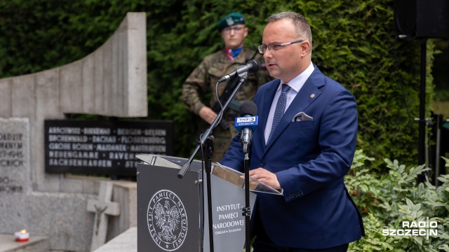 Fot. Robert Stachnik [Radio Szczecin] Narodowy Dzień Pamięci Ofiar Niemieckich Nazistowskich Obozów Koncentracyjnych [WIDEO, ZDJĘCIA]