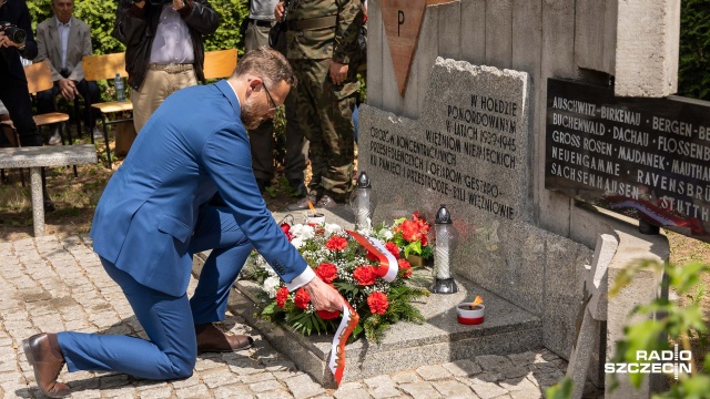 Fot. Robert Stachnik [Radio Szczecin] Narodowy Dzień Pamięci Ofiar Niemieckich Nazistowskich Obozów Koncentracyjnych [WIDEO, ZDJĘCIA]