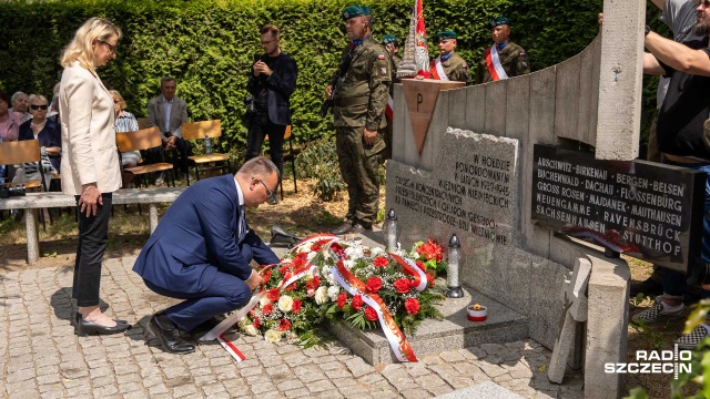 Fot. Robert Stachnik [Radio Szczecin] Narodowy Dzień Pamięci Ofiar Niemieckich Nazistowskich Obozów Koncentracyjnych [WIDEO, ZDJĘCIA]