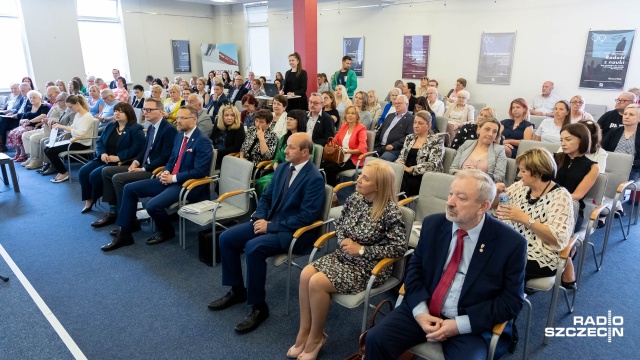 Fot. Robert Stachnik [Radio Szczecin] Uroczystość nadania sztandaru regionalnemu Towarzystwu Przyjaciół Dzieci [WIDEO, ZDJĘCIA]