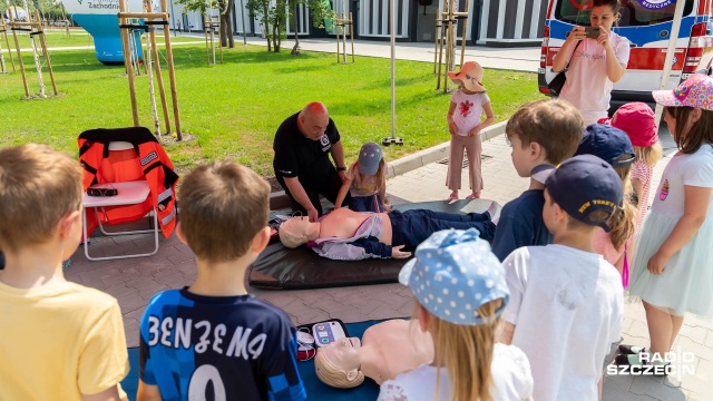 Fot. Robert Stachnik [Radio Szczecin] Nowa Wojewódzka Stacja Pogotowia Ratunkowego oficjalnie otwarta [WIDEO, ZDJĘCIA]