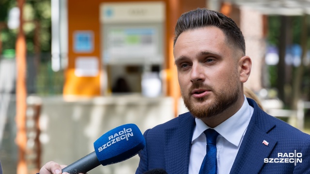 Fot. Robert Stachnik [Radio Szczecin] PiS: W Szczecinie trwa festiwal podwyżek [WIDEO, ZDJĘCIA]