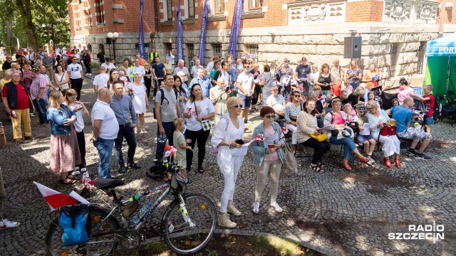 Fot. Robert Stachnik [Radio Szczecin] Rodzinny Piknik Powstańczy w Urzędzie Wojewódzkim [ZDJĘCIA]